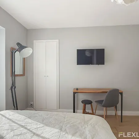 Apartment Chabrol - Beautiful Bright And Fully Equipped T1